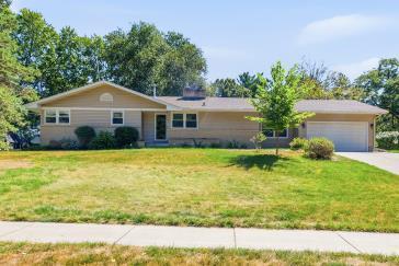Photo for 6105 Tracy Avenue, Edina, MN 55436 - listing #7136918 Wonderful 4 bedroom 2 bath rambler on a .46 acre lot in Countryside