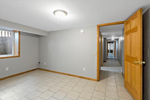 Unit 3810 - Spacious Lower Level has ceramic flooring throughout. There are 3 bedrooms and a beautiful updated 3/4 bath on this level!