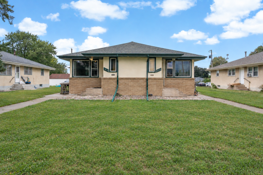 This rare find offers 5 brms/2 baths on 3810 side and 4 brms/1 bath on 3812 side! There has been a great long-term tenant in 3812!