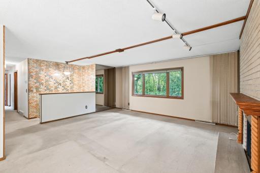 2721 June Avenue N, Golden Valley, MN 55422