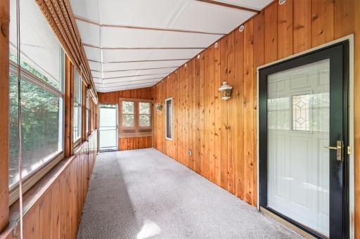 2721 June Avenue N, Golden Valley, MN 55422