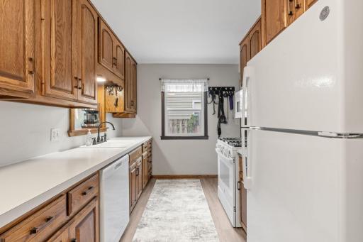 4258 Islemount Place, Robbinsdale, MN 55422
