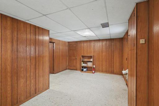 913 7th Avenue E, Shakopee, MN 55379