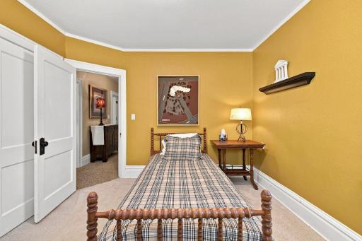 Amdak_1318 7th Street S Fargo ND_INTERIOR_0041.jpg