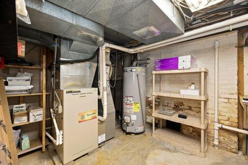 Amdak_1318 7th Street S Fargo ND_INTERIOR_0028.jpg