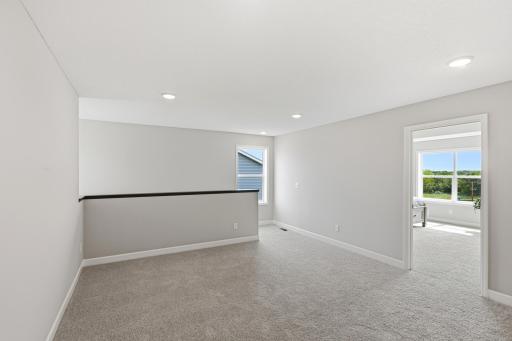 Upper Level Loft - The Silvercreek at 825 Walnut Grove Lane in Oakview Ridge!