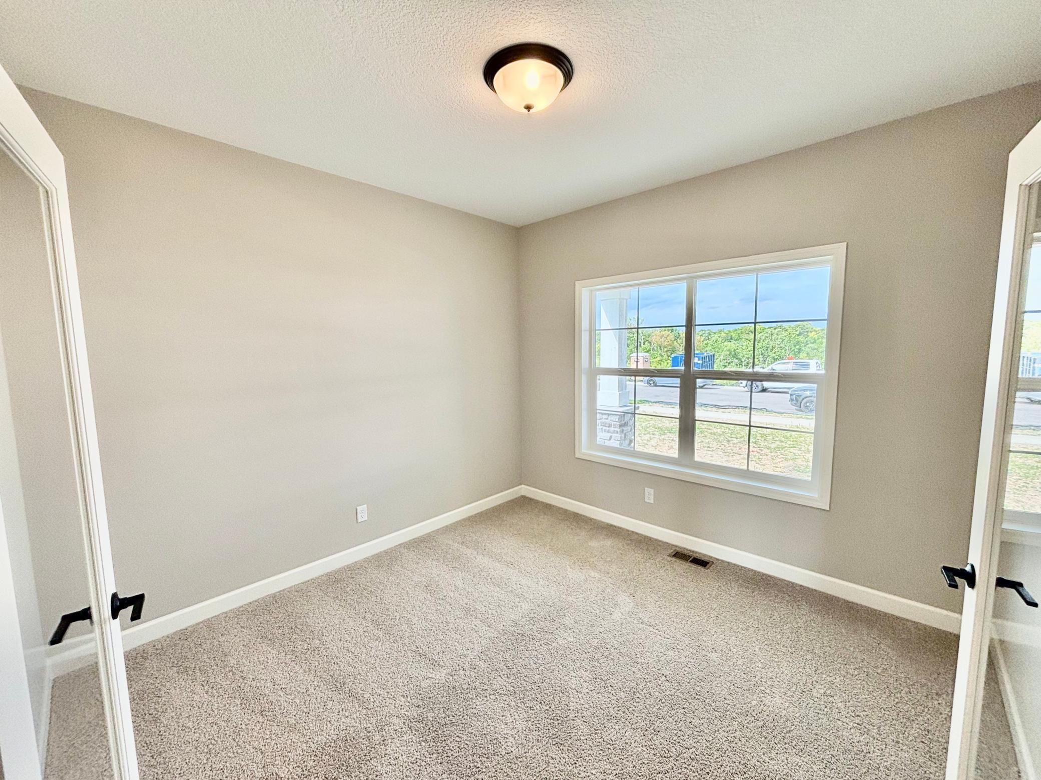 Main Level Office - The Summit at 941 Kepler Ave NE in Oakview Ridge!