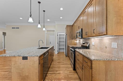 10_kitchen.jpg
