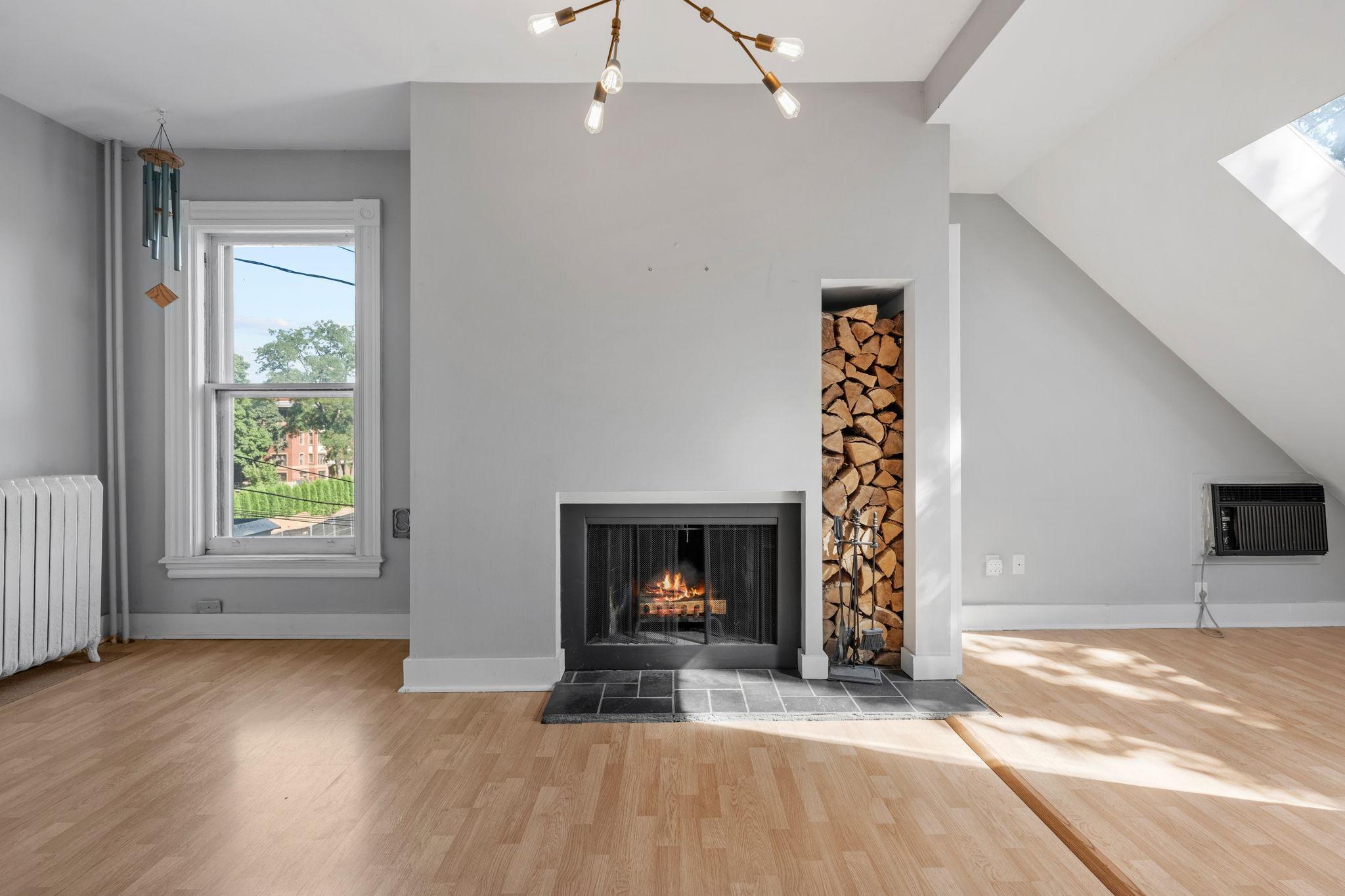 Living Fireplace is Virtually Staged