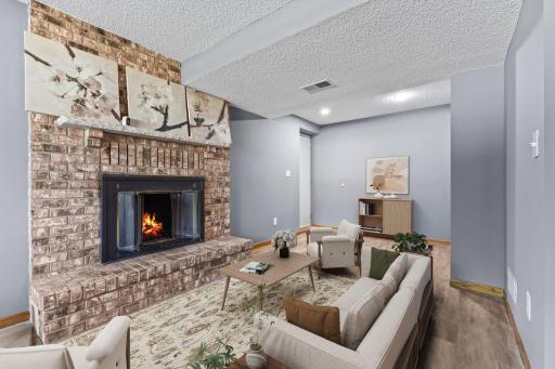 650 Birch Lane S, Shoreview, MN 55126