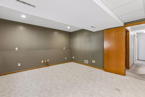 17200 Fieldcrest Avenue - Spacecrafting - 0025.jpg