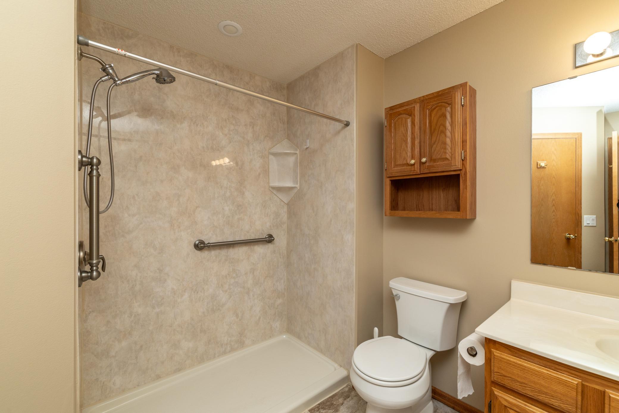 Upper level bath