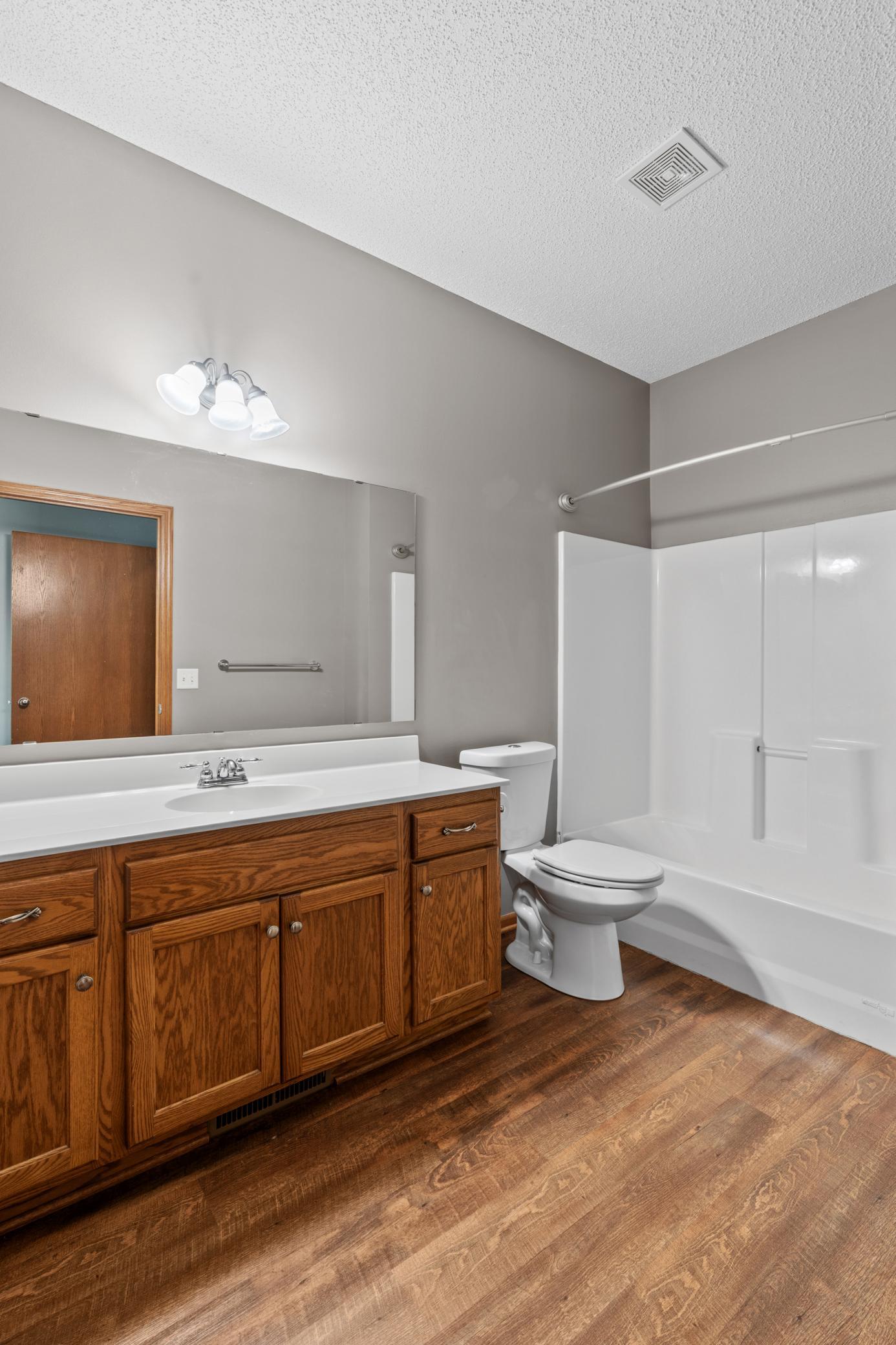 28-print-437 Meadow Ln-28.jpg