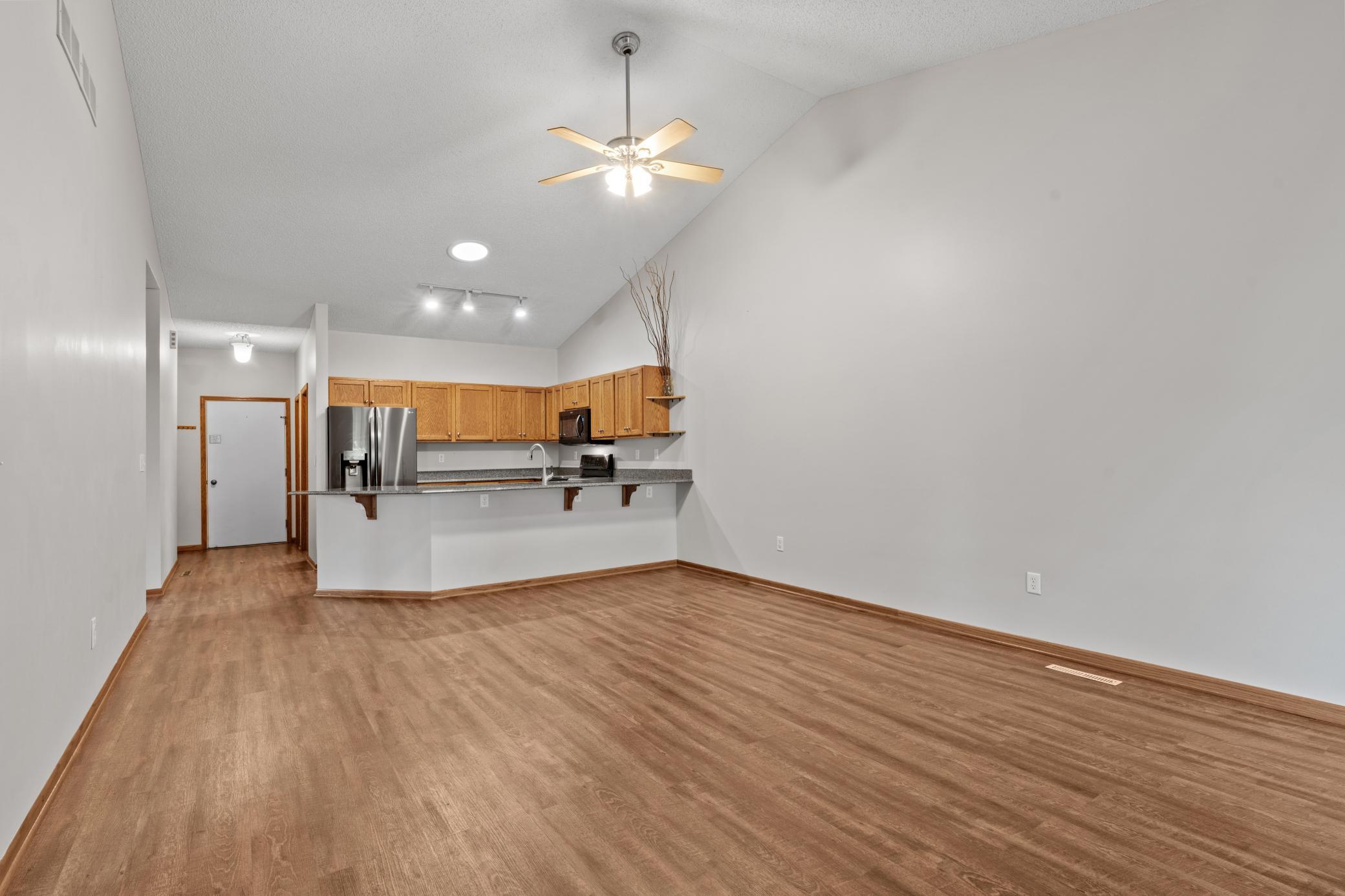 13-print-437 Meadow Ln-13.jpg