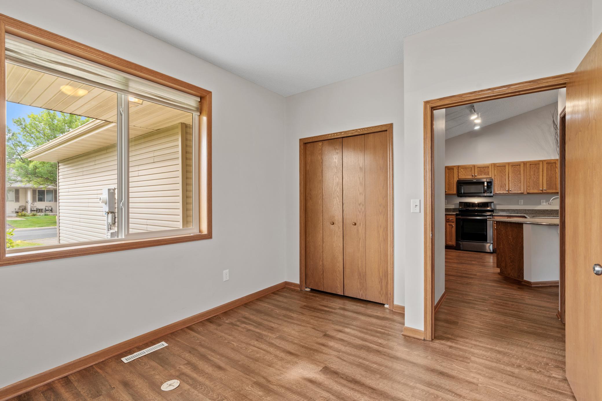 31-print-437 Meadow Ln-31.jpg