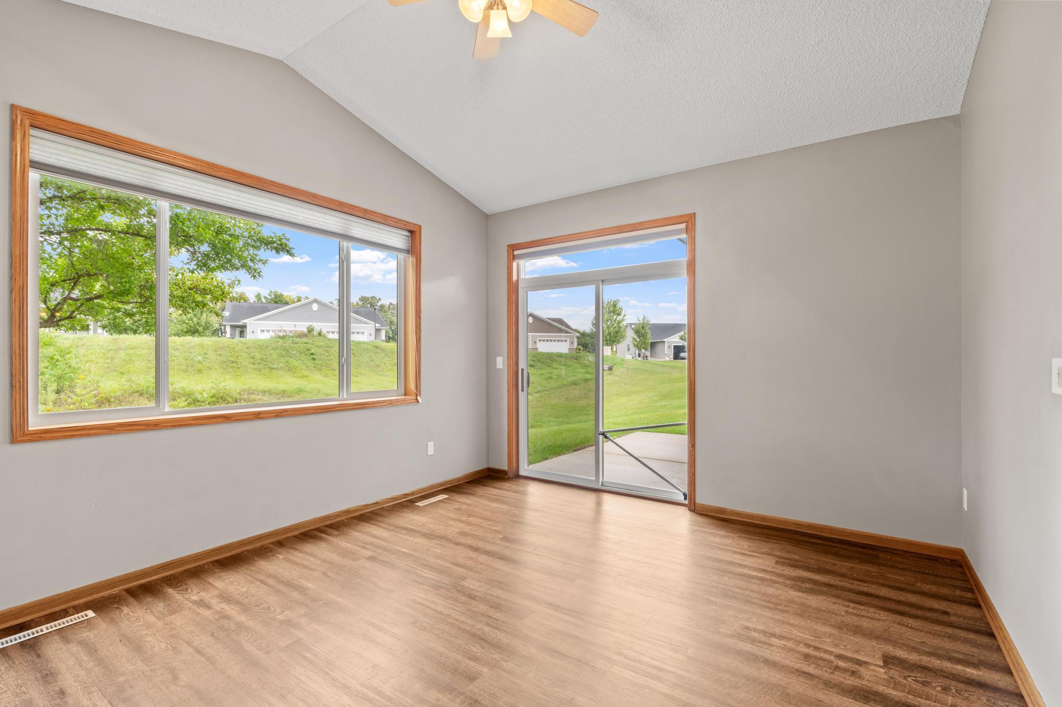 21-print-437 Meadow Ln-21.jpg