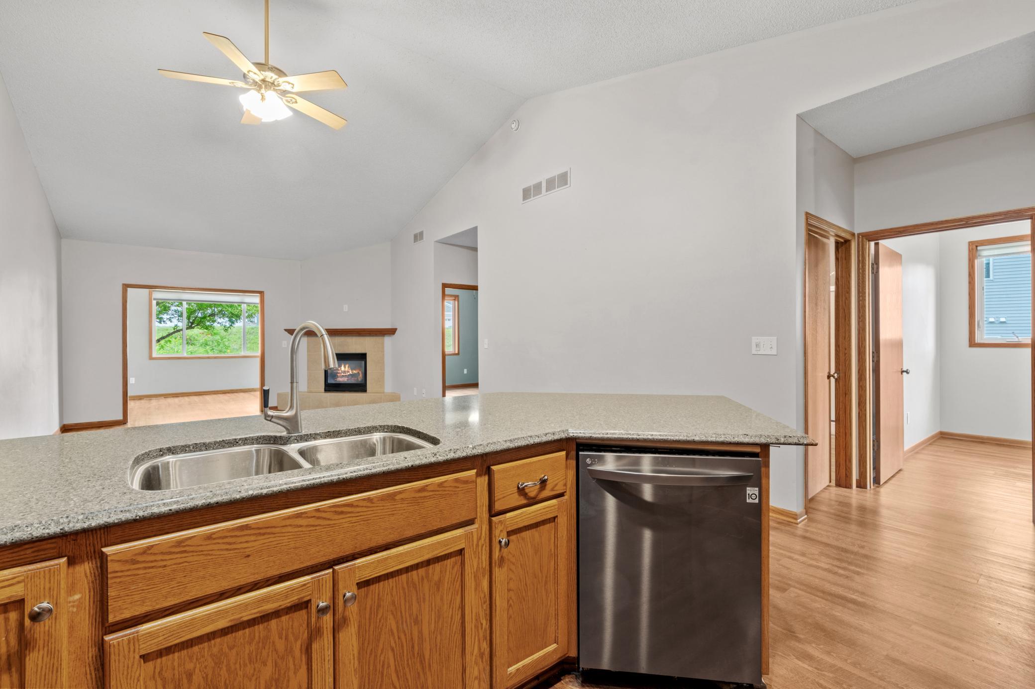 19-print-437 Meadow Ln-19.jpg