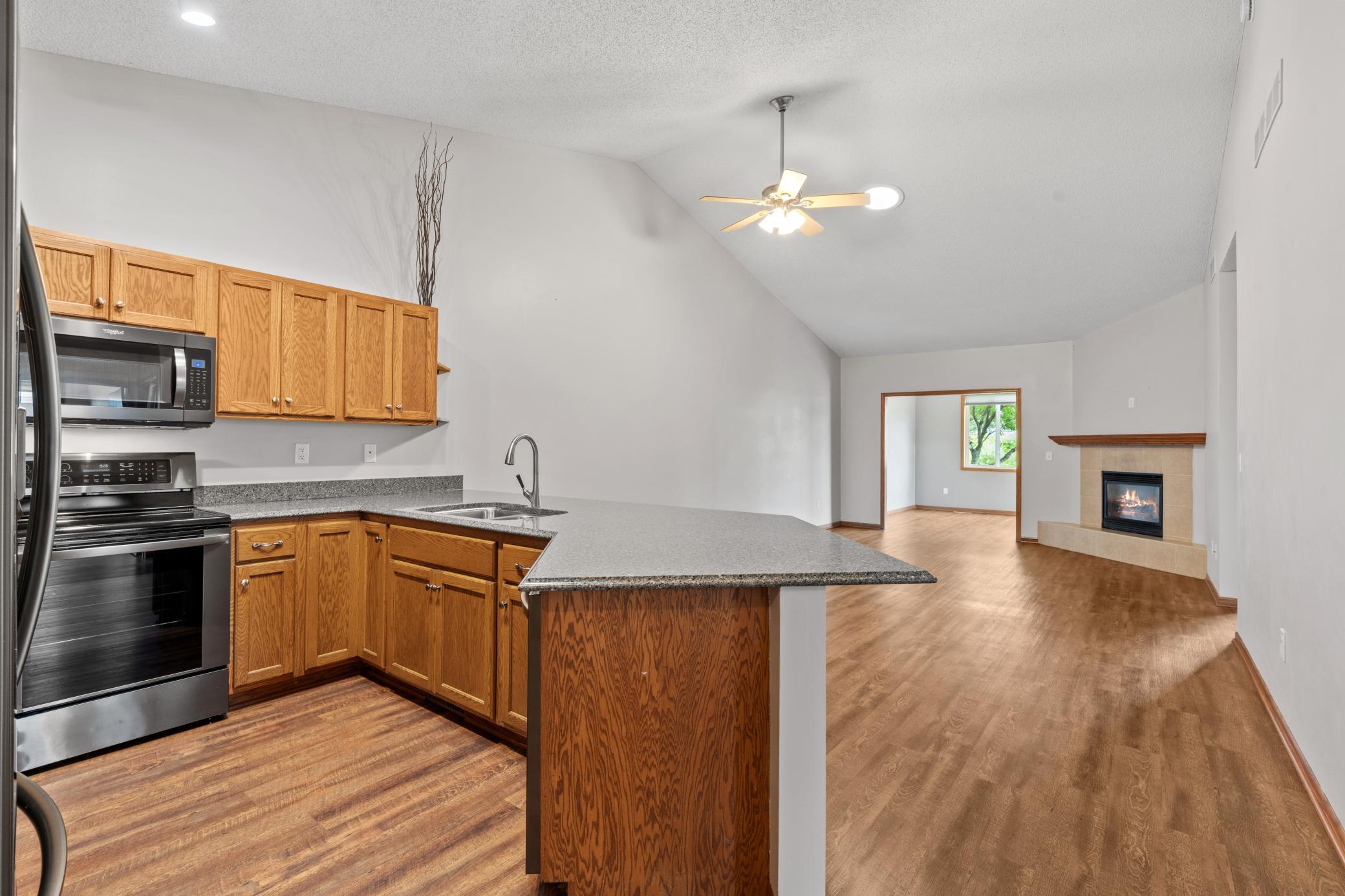 18-print-437 Meadow Ln-18.jpg
