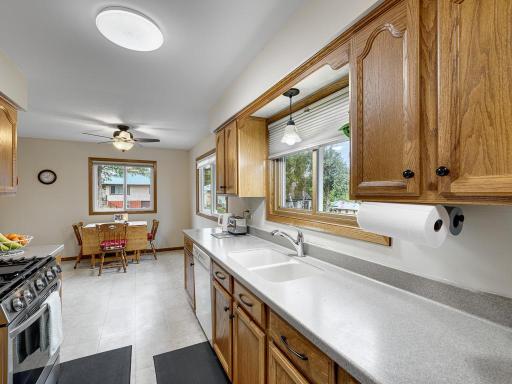 513 Arlington Avenue E, Saint Paul, MN 55130
