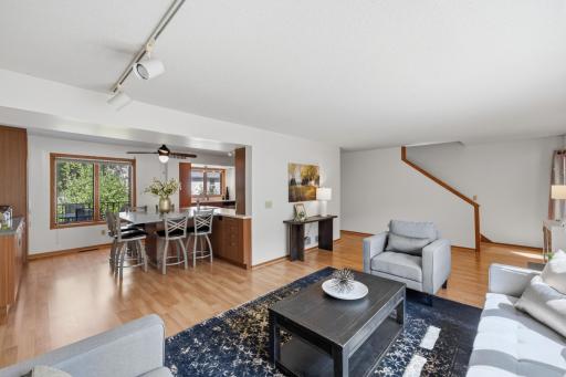 933 Dartmouth Place SE, Minneapolis, MN 55414