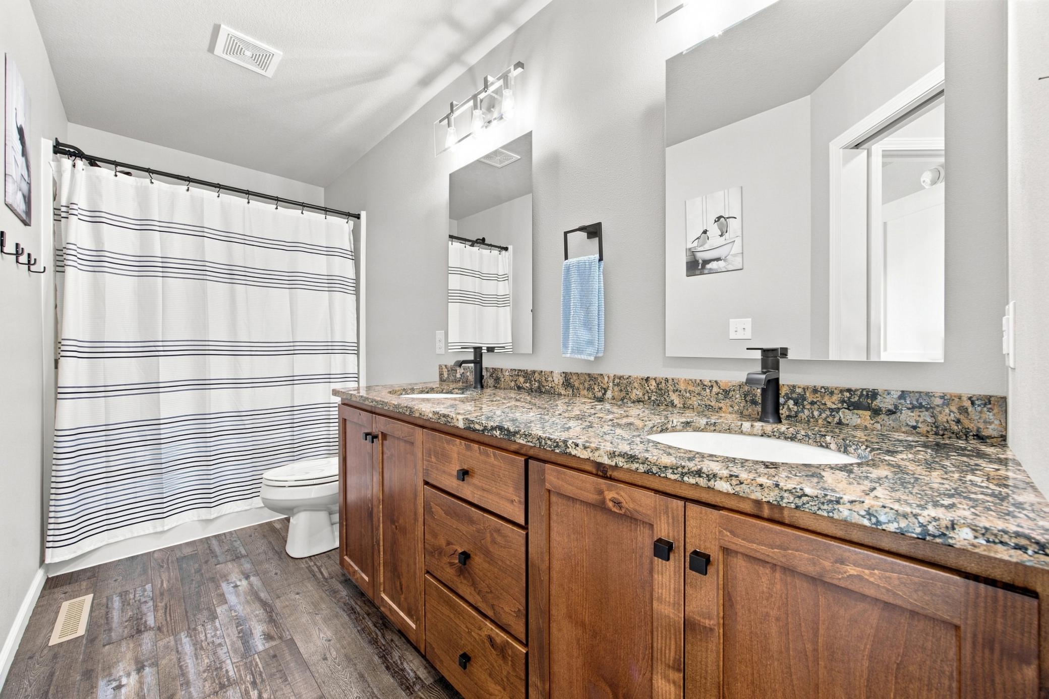 Full Bathroom
