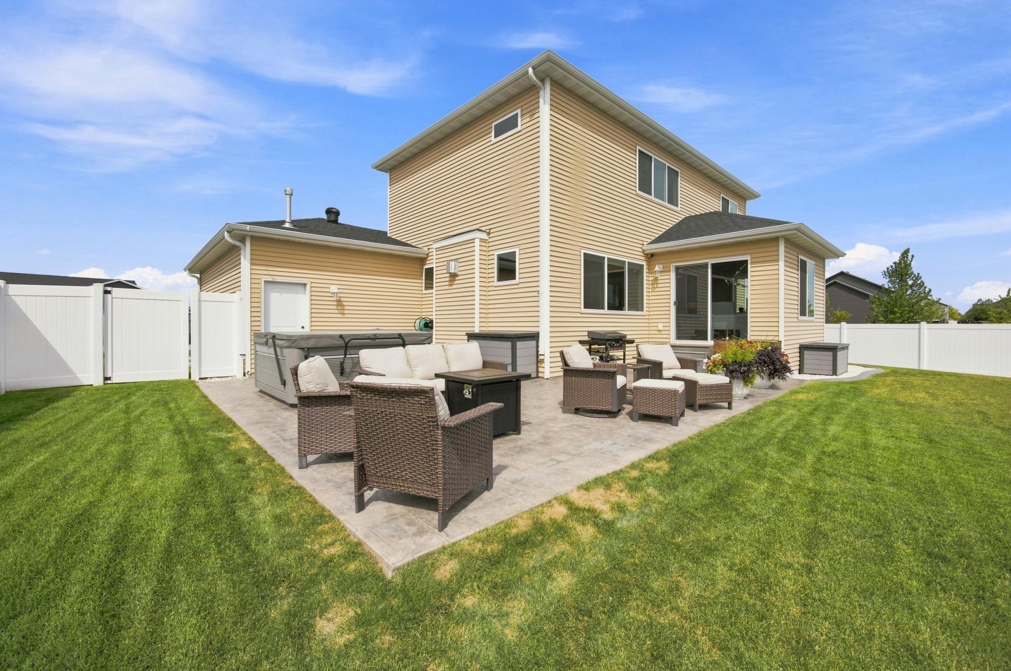 Backyard Concrete Stamped Patio