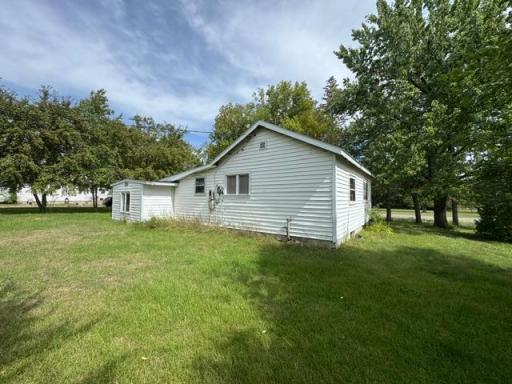 509 Jefferson Avenue S, Sebeka, MN 56477