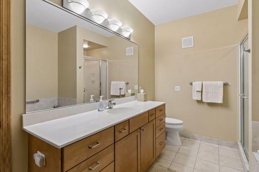 Primary ensuite bath