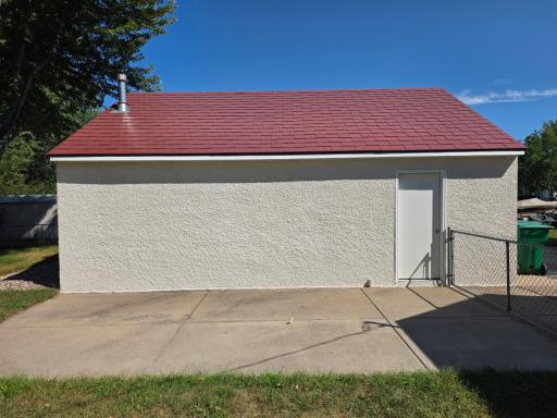 1747 Pinewood Drive, Shoreview, MN 55126