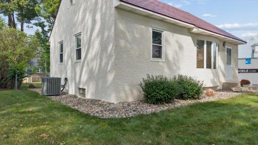 1747 Pinewood Drive, Shoreview, MN 55126