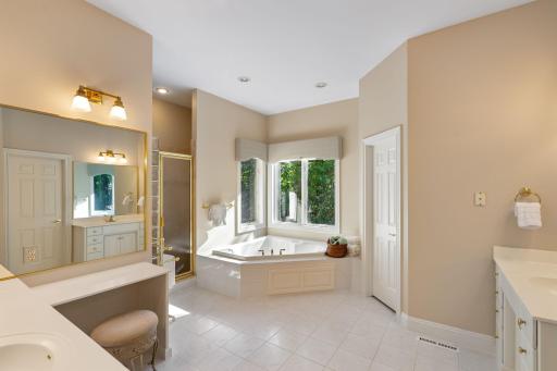 34-web-or-mls-12100-grandview-terrace.jpg