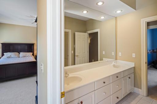 78-web-or-mls-12100-grandview-terrace.jpg