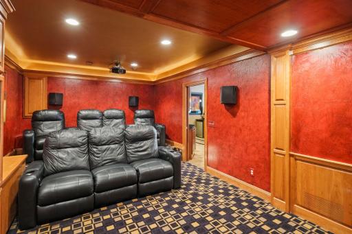 90-web-or-mls-12100-grandview-terrace.jpg