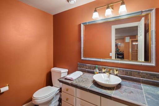 110-web-or-mls-12100-grandview-terrace.jpg