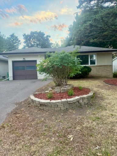 1527 Winchell Street, Saint Paul, MN 55106