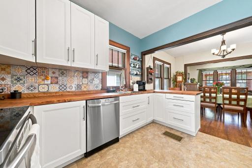 1291 Sherburne Avenue, Saint Paul, MN 55104