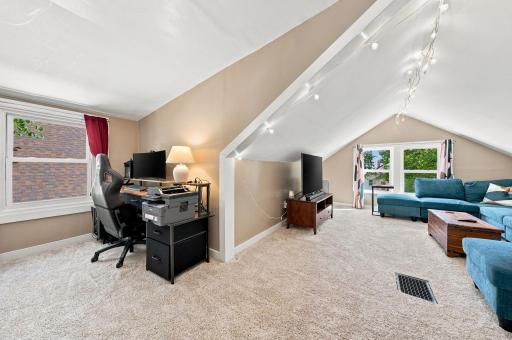 1291 Sherburne Avenue, Saint Paul, MN 55104