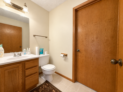 Bathroom - Main Level