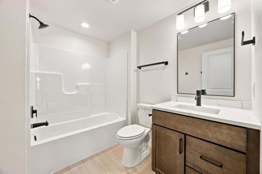 Upper Level Full Bathroom