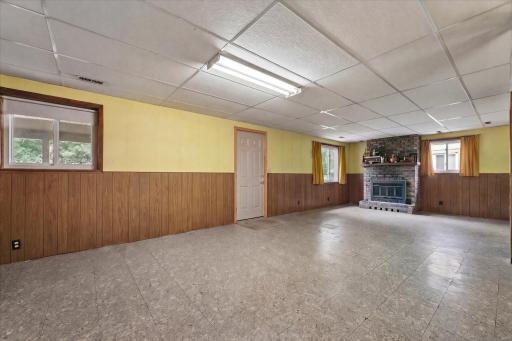 Large lower level family room!