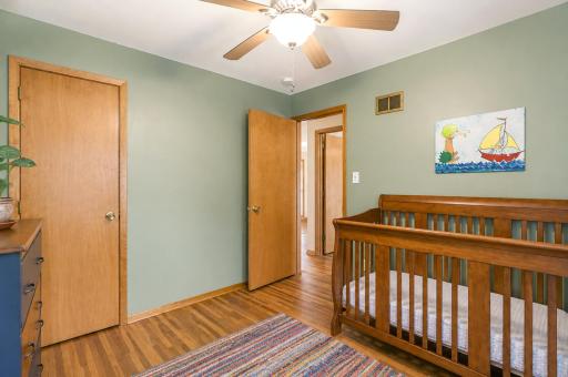 28_bedroom.jpg