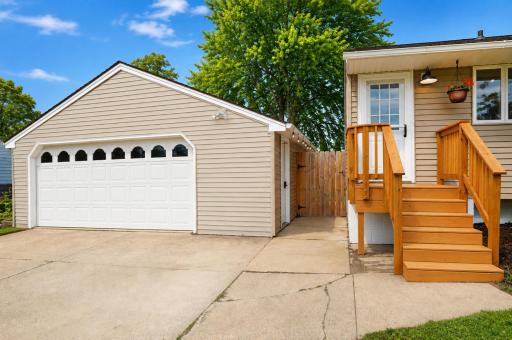 10_garage.jpg