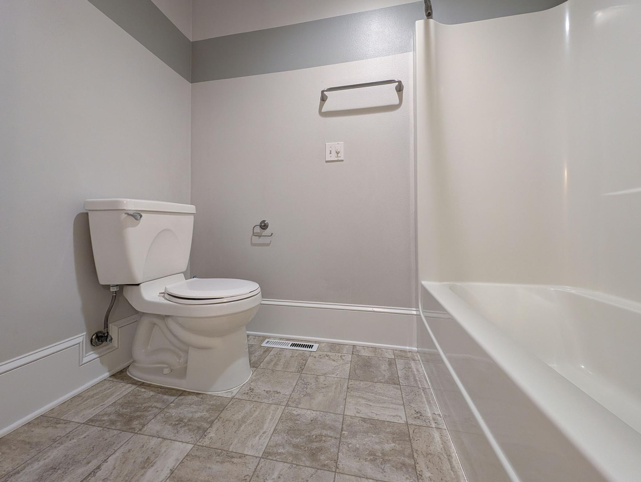L2P058-210 Hackberry Ct Kindred.jpg