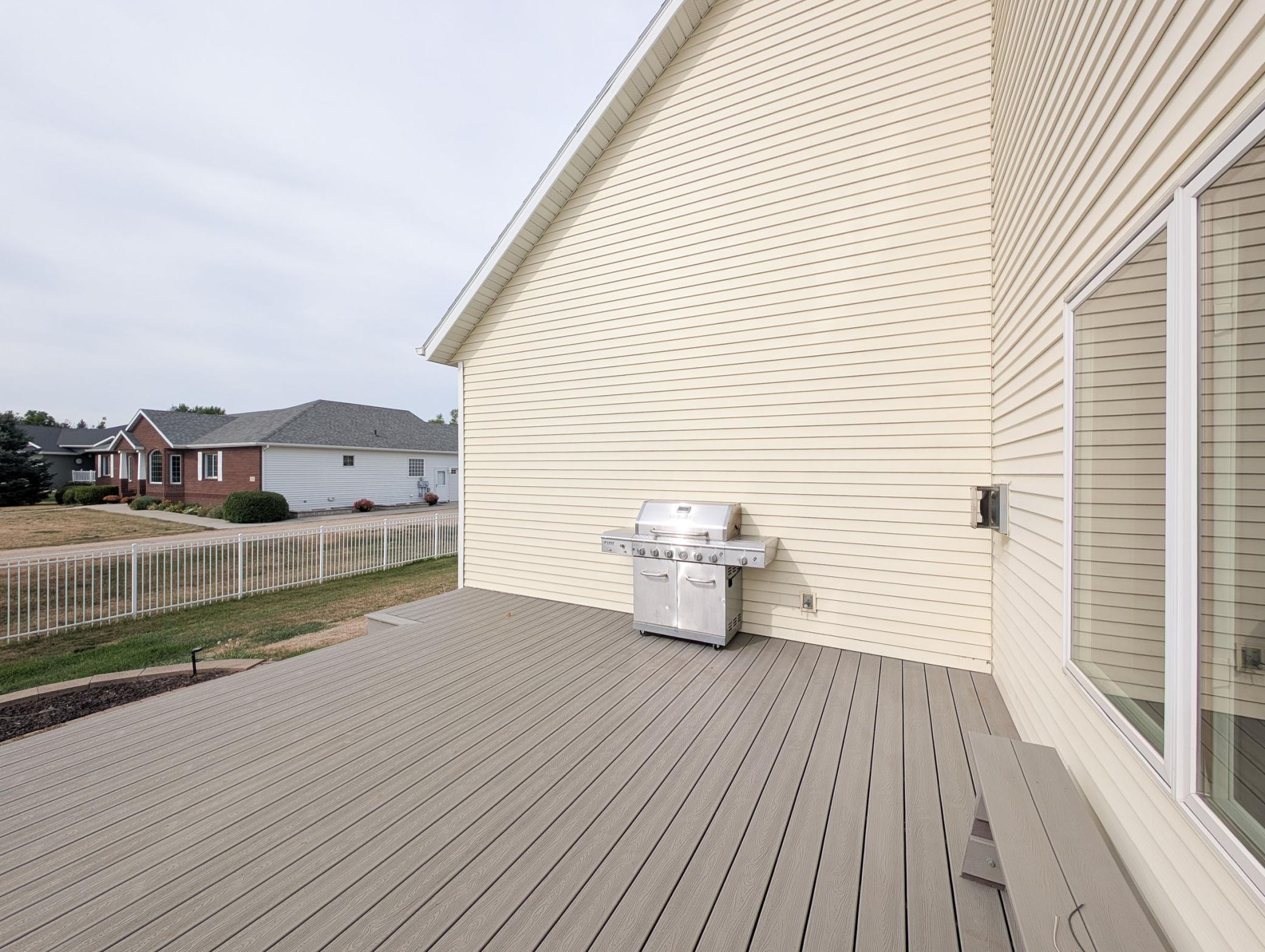 L2P034-210 Hackberry Ct Kindred.jpg