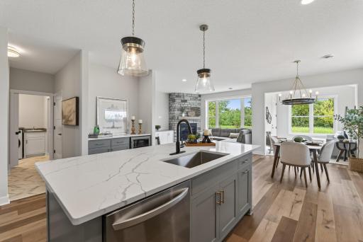 Oversized 8ft Quartz island
