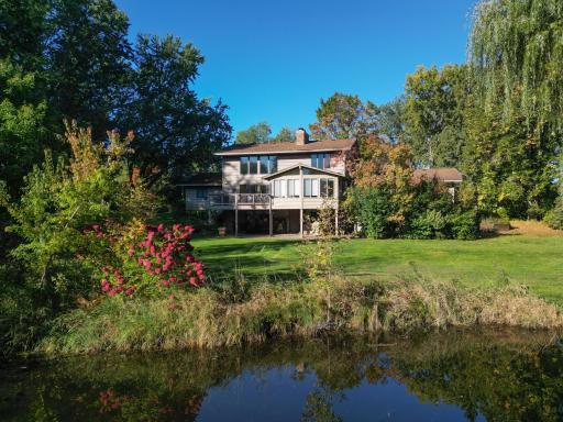 49 Nord Circle Road, North Oaks, MN 55127