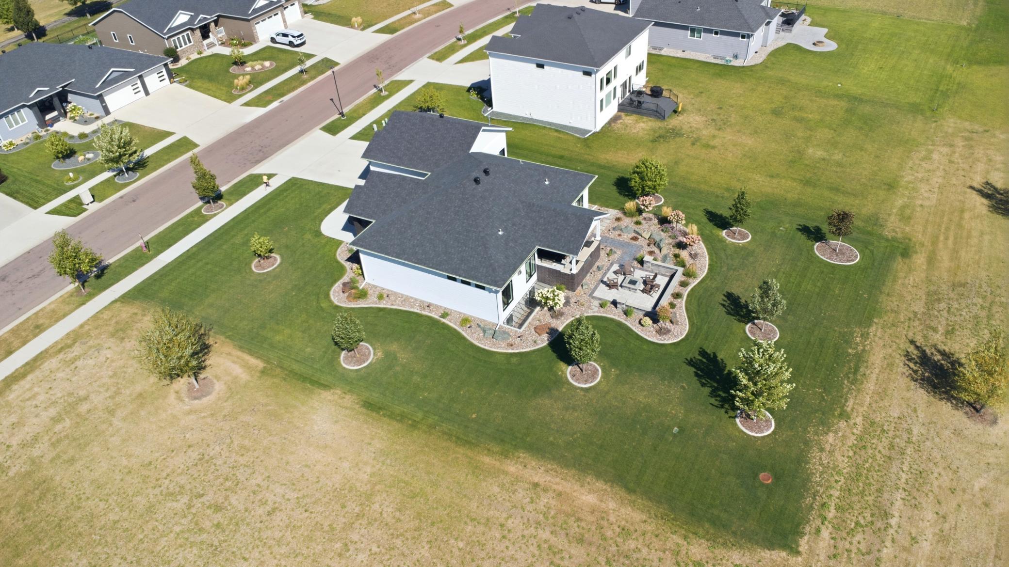 DJI_0102_autoremove_58042854_302cda2d.jpg