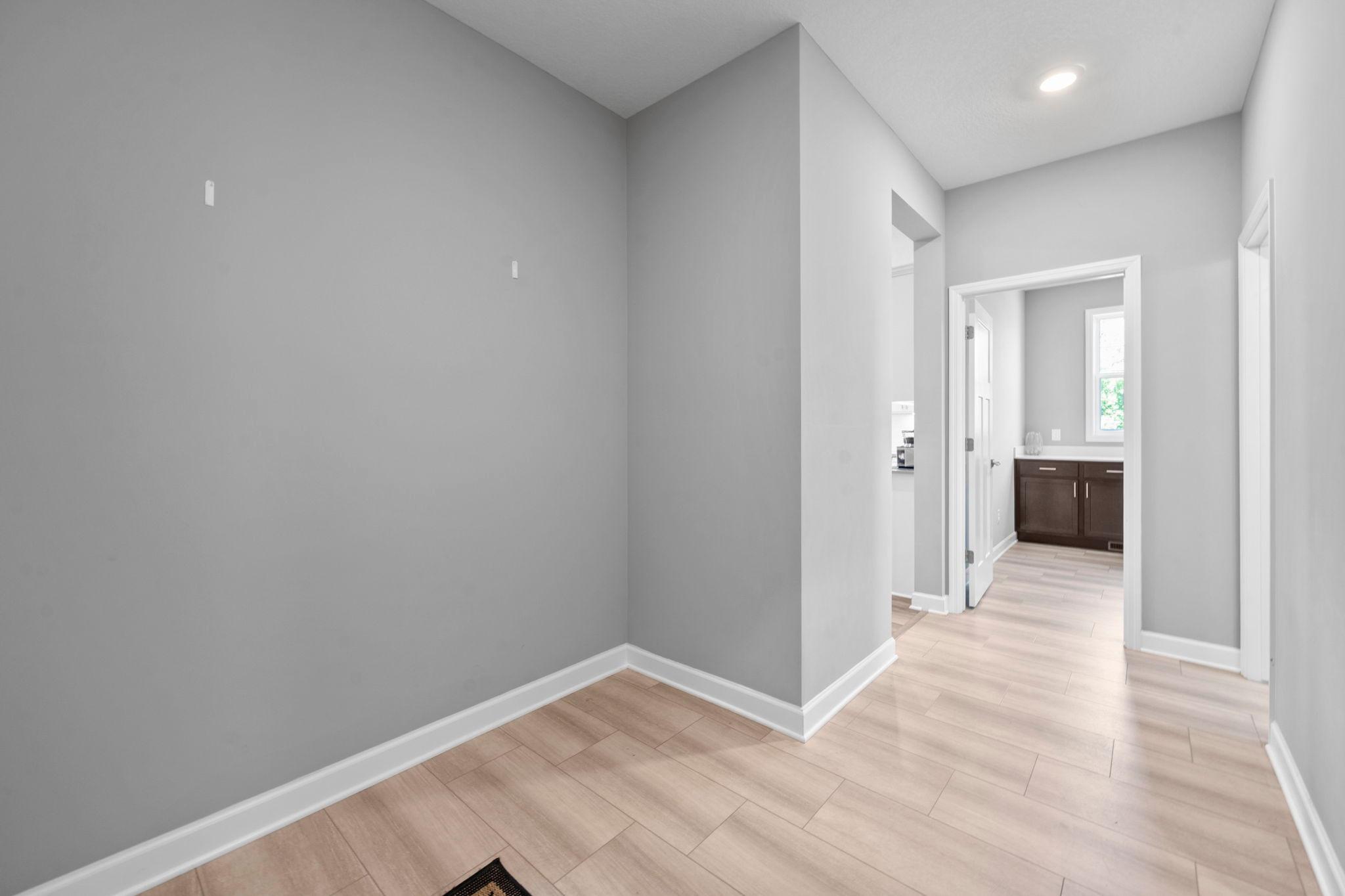39-web-or-mls-6797 Coach House Ln-190.jpg