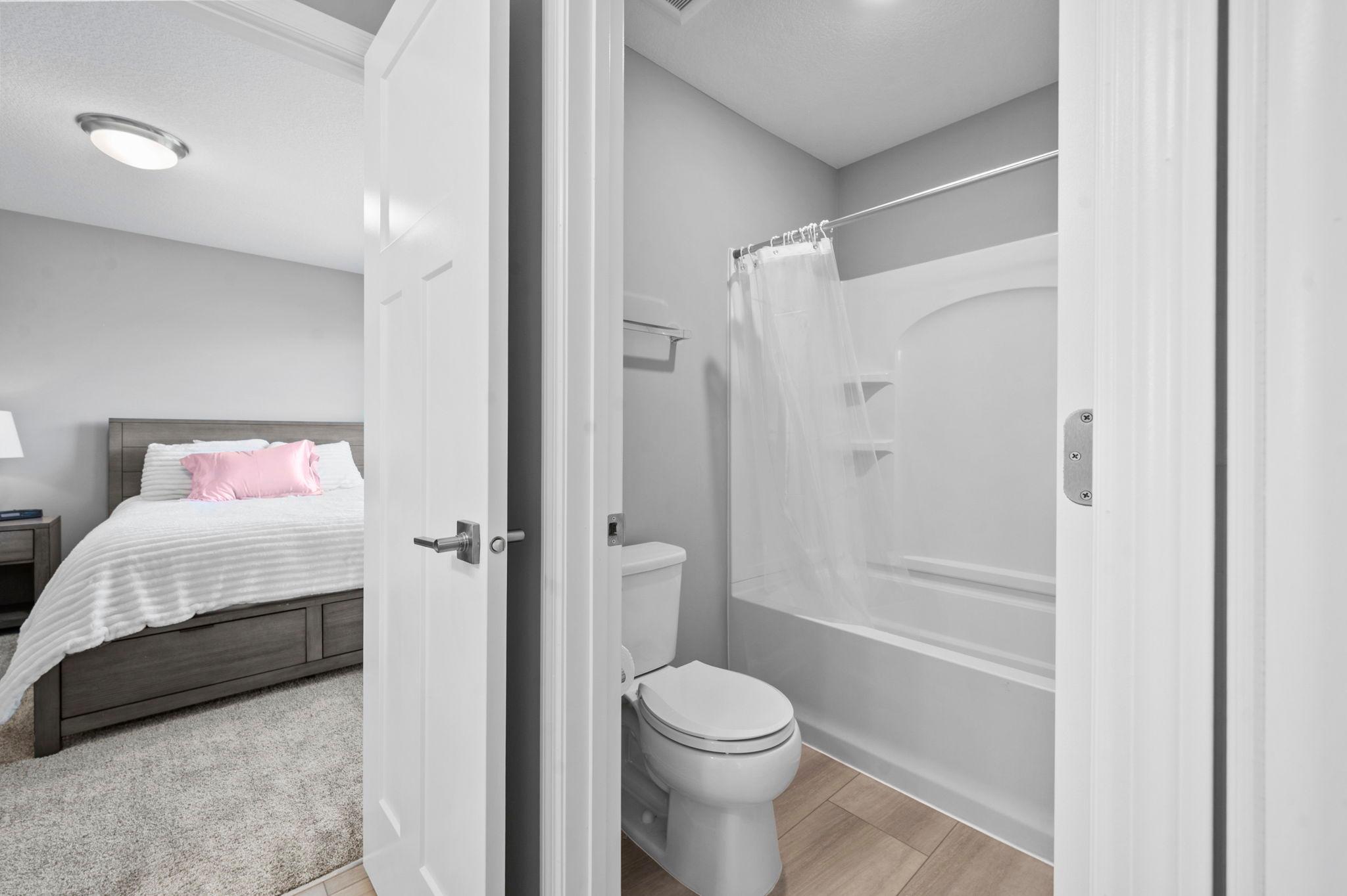 57-web-or-mls-6797 Coach House Ln-280.jpg