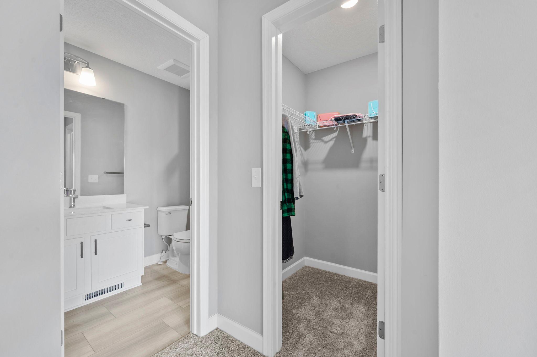 48-web-or-mls-6797 Coach House Ln-235.jpg